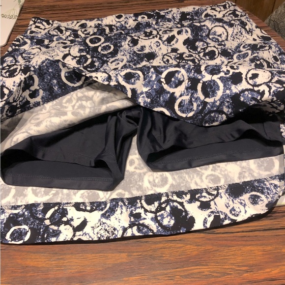 Skirt/short size 10 NWT - Picture 4 of 7